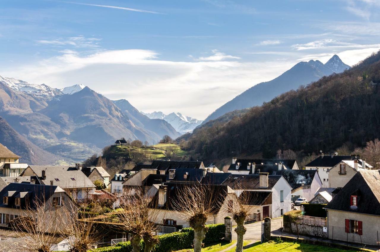 Pyrenees Cycling Lodge Saint-Savin  Exterior photo